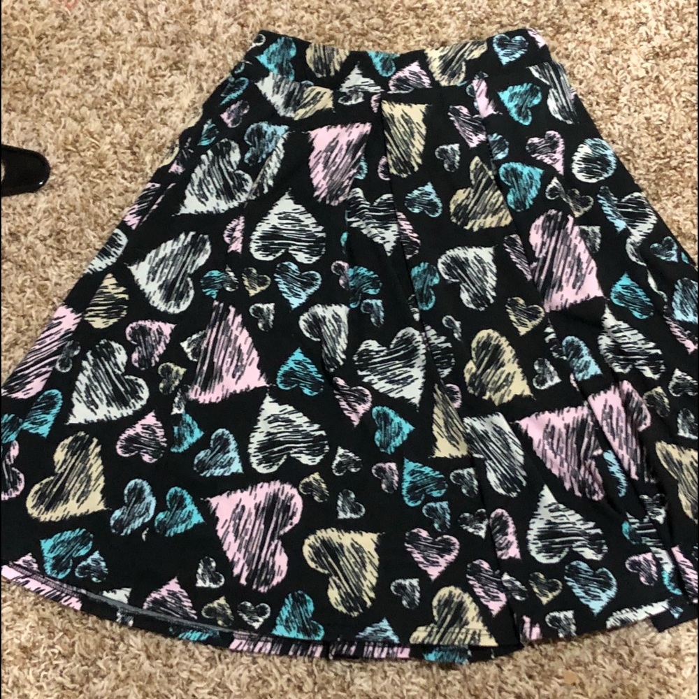 Lularoe Madison skirt XS hearts